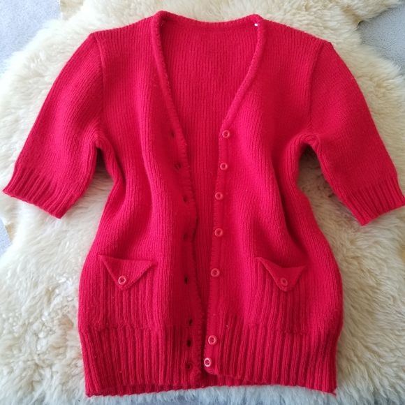 Vintage Red Cardigan - Picture 5 of 11